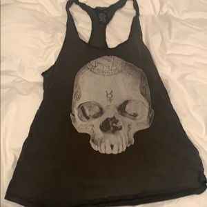 Skull tank